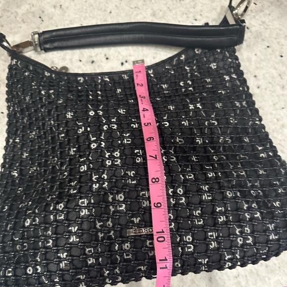 COBO Internazionale Meshed Handbag Women’s Hobo Shoulder Bag Purse w/ Coin Bag - Picture 8 of 9